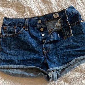Levi’s Wedgie fit high waisted shorts